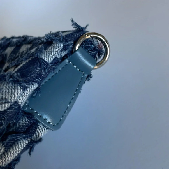 Blue checker canvas fuzzy crossbody bag - Picture 7 of 9